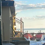 Casa Crema Con Vista Mare *